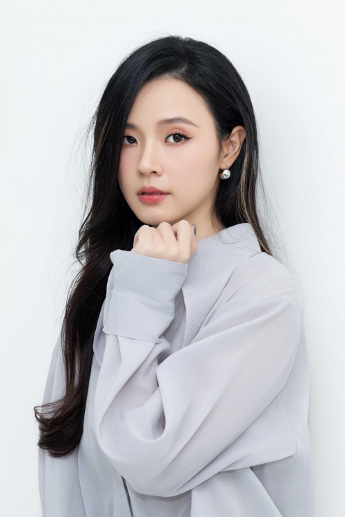 Midu và chồng tại sự kiện
