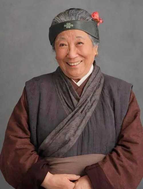 Diễn viên Diệp Lâm Lang