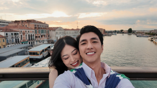 Bỉnh An và Phương Nga trong chuyến du lịch