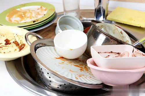 Thói quen rửa bát không tốt