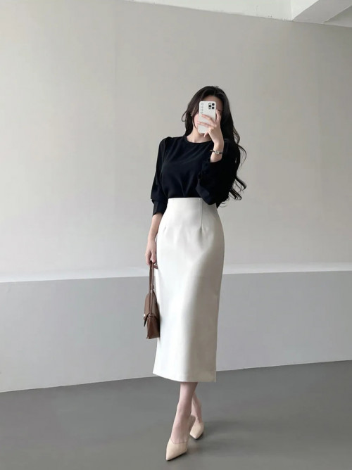 Chân váy trắng
