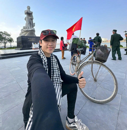 Hành trình của Quang Hà