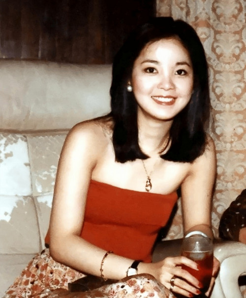 Năm 1995, Đặng Lệ Quân qua đời trong kỷ nghỉ cùng bạn trai ngoại quốc ở Thái Lan