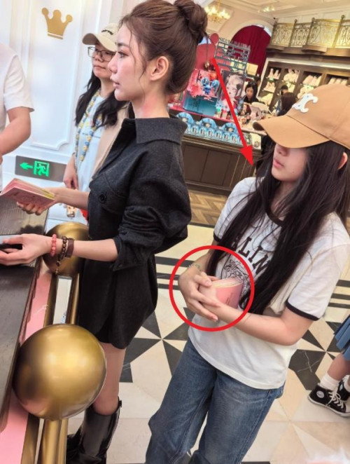 Diện mạo của con gái Từ Hy Viên