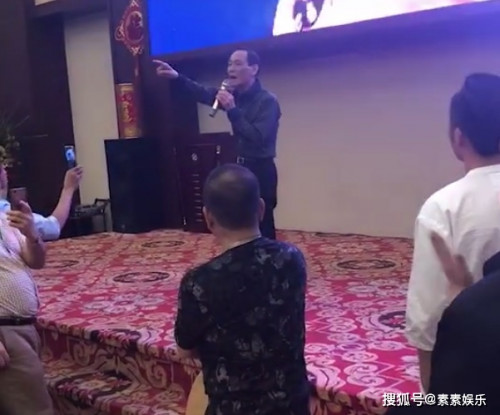 Trần Huệ Mẫn trên sân khấu