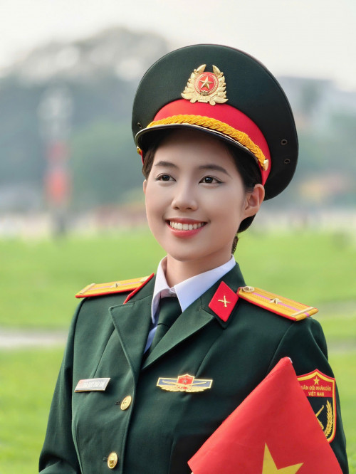 Nữ quân nhân tại Hoa hậu Việt Nam tiếp lửa truyền thống cách mạng của gia đình- Ảnh 1.