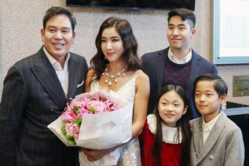 Con gái Go Hyun Jung