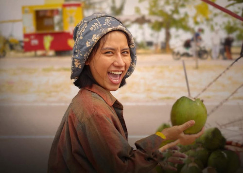 Nữ diễn viên duy nhất đóng 2 phim