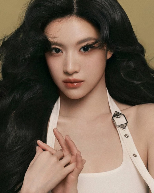 Go Yoon Jung trong sự kiện lớn.