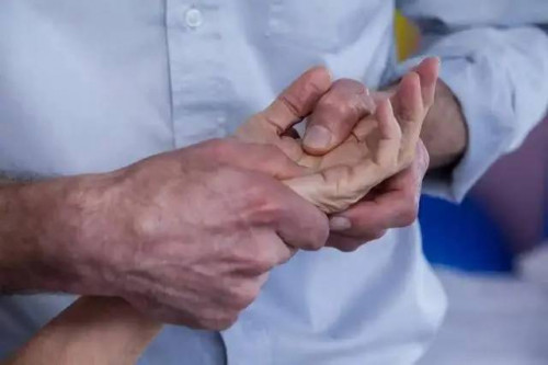 Dấu hiệu ung thư phổi