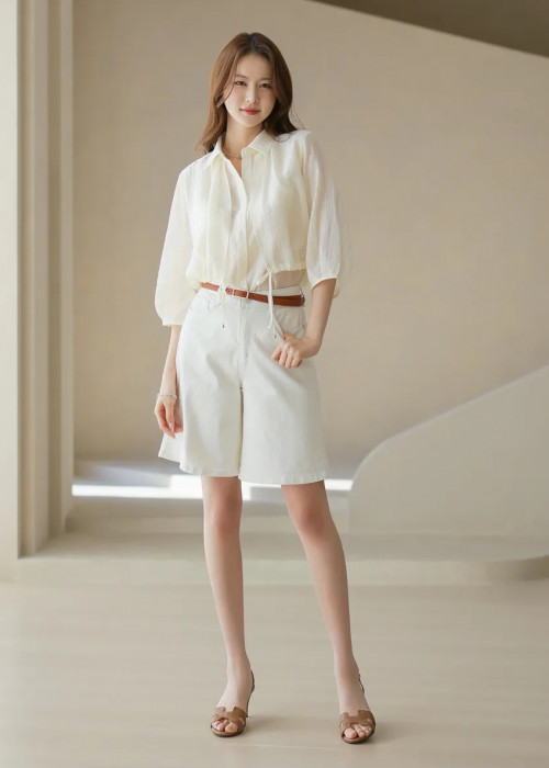 Quần short màu trắng