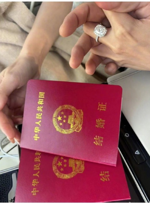 Uông Tiểu Phi và Mandy
