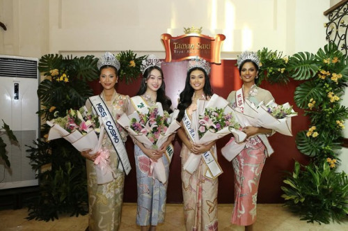 Thanh Thủy và các hoa hậu