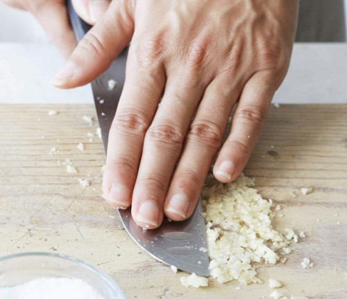 Cách sử dụng tỏi để bảo vệ sức khỏe