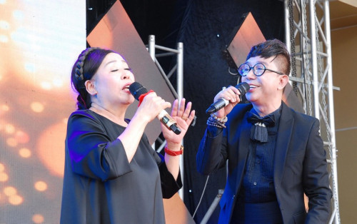 Thu Hiền và Long Nhất