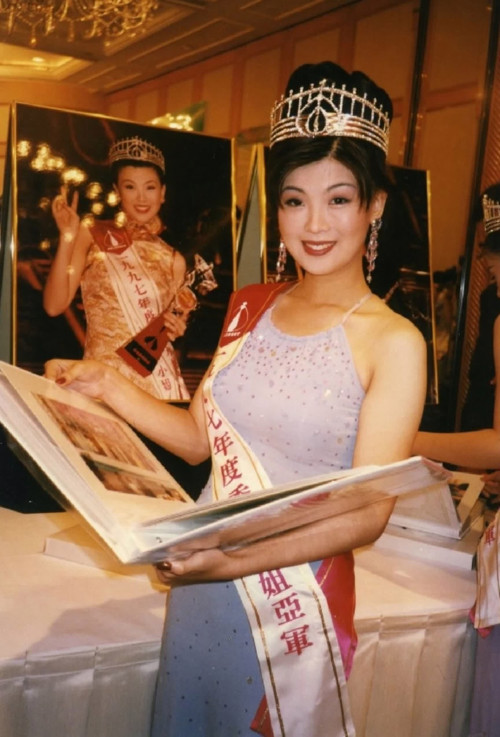 Nóng: 1 Á hậu đình đám chống đại gia dùng dao tấn công, đe dọa gây chấn động showbiz- Ảnh 1.