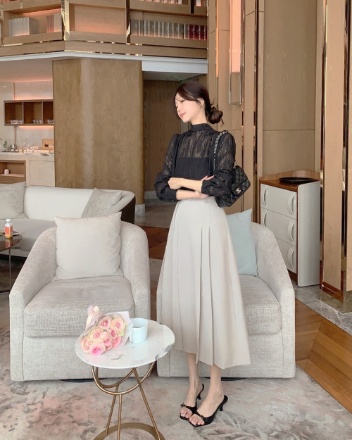 Chân váy xếp ly dáng dài
