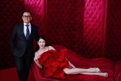 Hà Kiều Anh và chồng