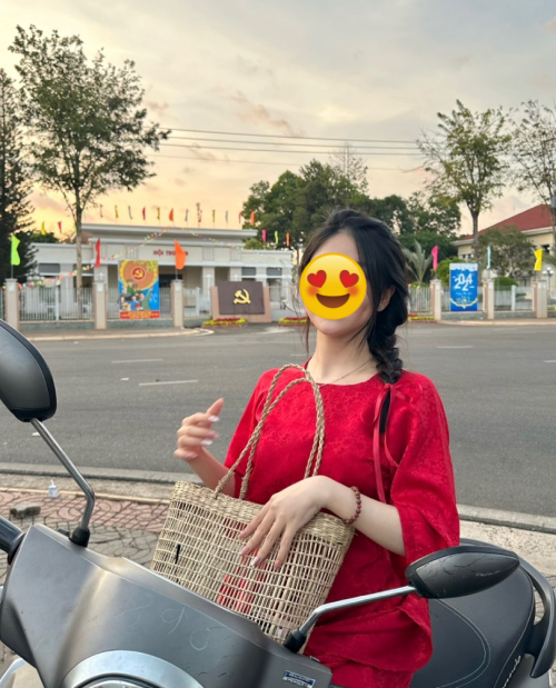 Cô gái tin đồn của Lê Tuấn Khang
