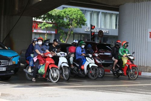 Cảnh tượng trên đường phố Hà Nội
