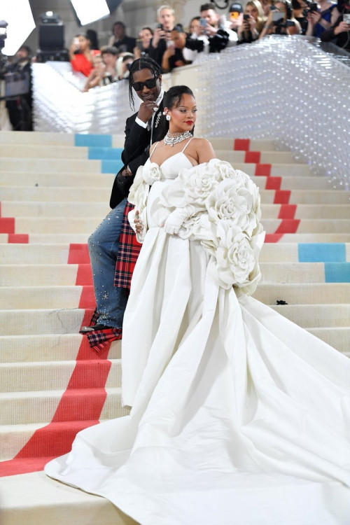 Cặp đôi tại Met Gala 2025