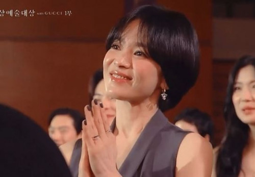 Song Hye Kyo tại Baeksang 2025