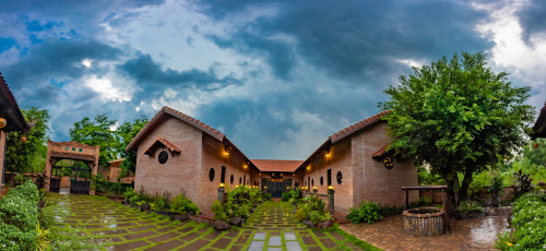 Nghệ sĩ sở hữu biệt phủ 100 tỷ ở Đồng Nai, resort 10.000 m2 ở Di Linh