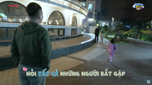 Cặp sinh đôi nhà Khắc Việt bất ngờ bị góp ý vì nói chuyện không- Ảnh 2.