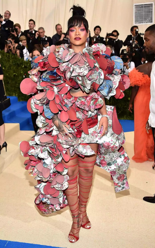 Rihanna tại Met Gala 2025