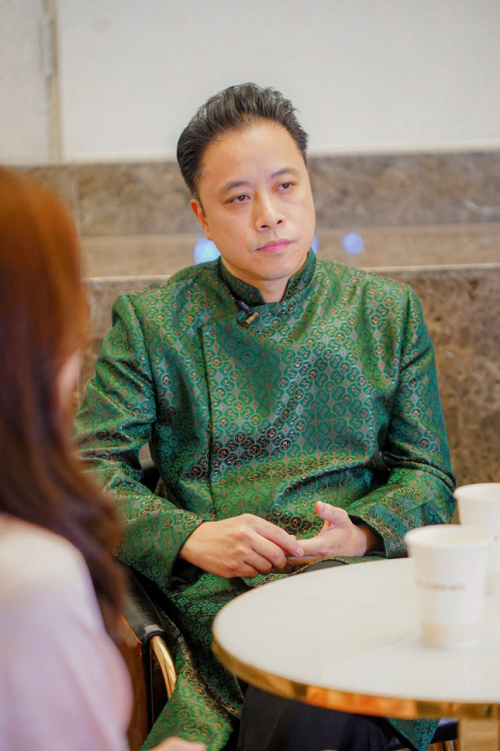 Đạo diễn trăm tỉ của "Thám tử Kiên" từng 2 lần phẫu thuật vì căn bệnh liên quan đến tim mạch: 5 dấu hiệu cảnh báo bạn không nên bỏ qua - Ảnh 2.