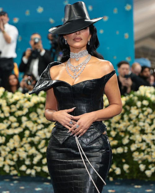 Kendall Jenner tại Met Gala 2025- Ảnh 6.