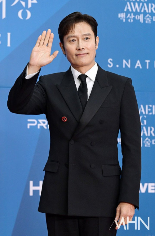 Baeksang 2025: Song Hye Kyo bất ngờ
