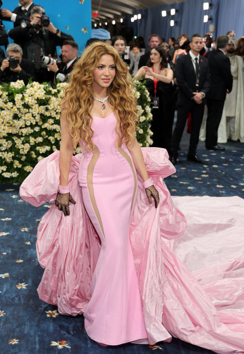 Hình ảnh Shakira tại Met Gala