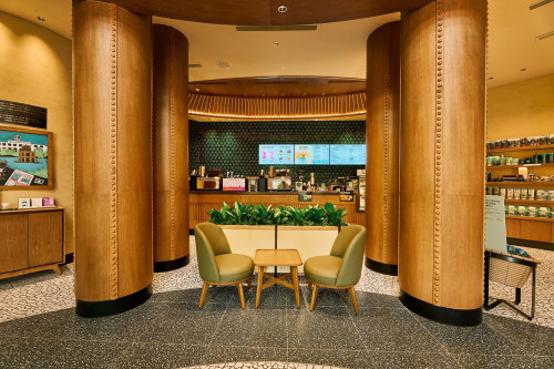 Cửa hàng mới của Starbucks tại Hà Nội - Ảnh 4.