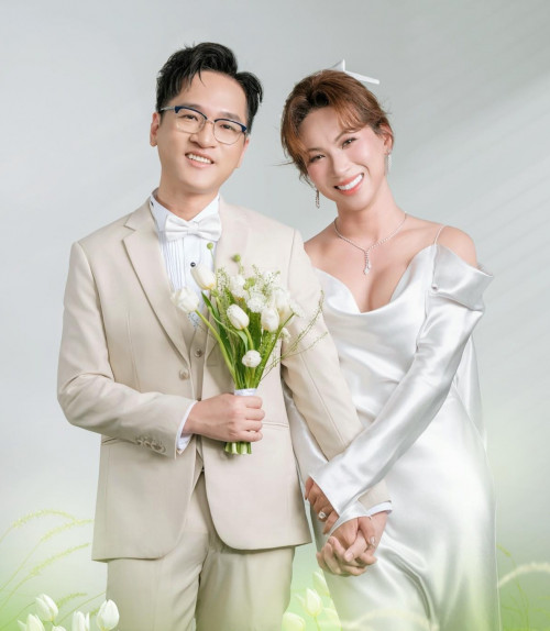 Nghệ sĩ Lộ Lộ hiện đang hạnh phúc