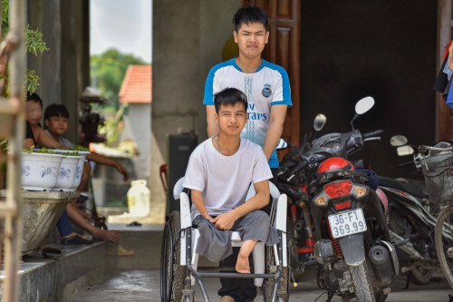 Nam sinh 10 năm được bạn cùng đi học tốt nghiệp ĐH Bách Khoa loại Giỏi: "Hiếu sẽ cùng bộc bạch mình có mặt ở lễ trao bằng"