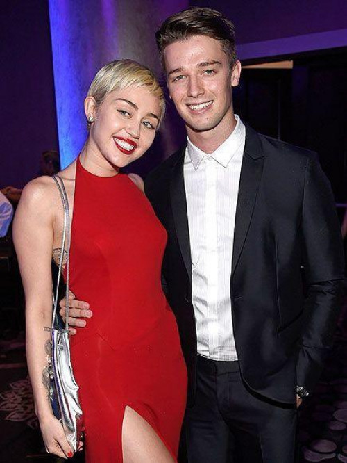 Patrick Schwarzenegger và Miley Cyrus
