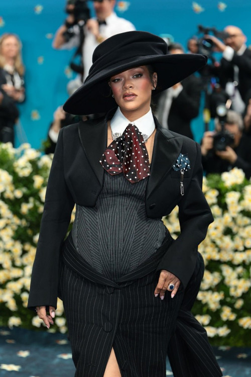 Rihanna tại Met Gala 2025