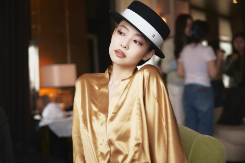 Jennie tại Met Gala 2025 - Ảnh 2.