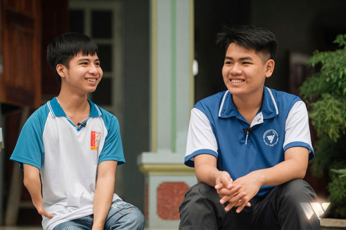 Nam sinh 10 năm được bạn cùng đi học tốt nghiệp ĐH Bách Khoa loại Giỏi: "Hiếu sẽ cùng bộc bạch mình có mặt ở lễ trao bằng"