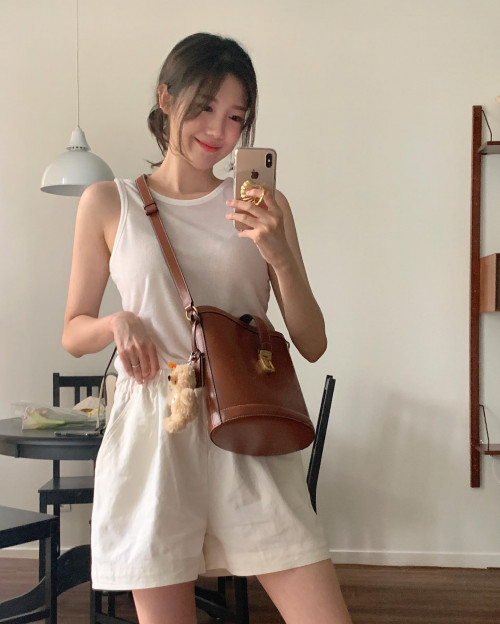 Mẫu áo hai dây