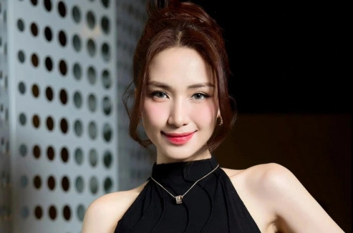 Hòa Minzy chia sẻ