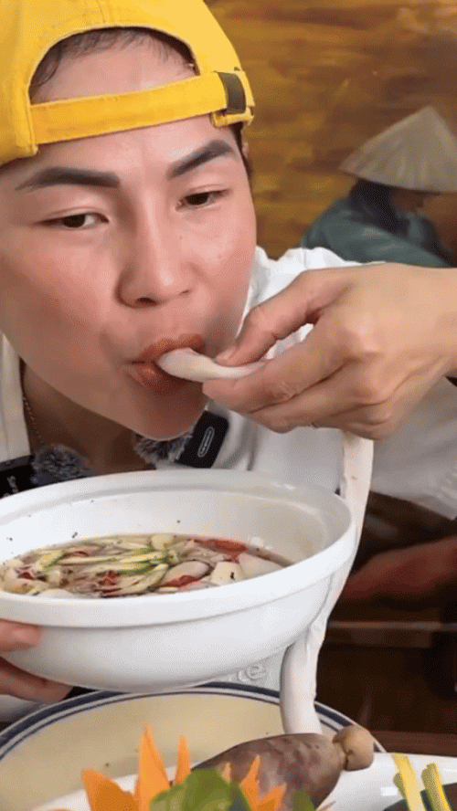 Nga Sumo mukbang