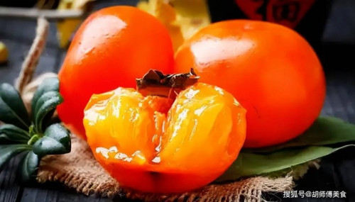 Quả hồng không nên kết hợp với thịt bò.