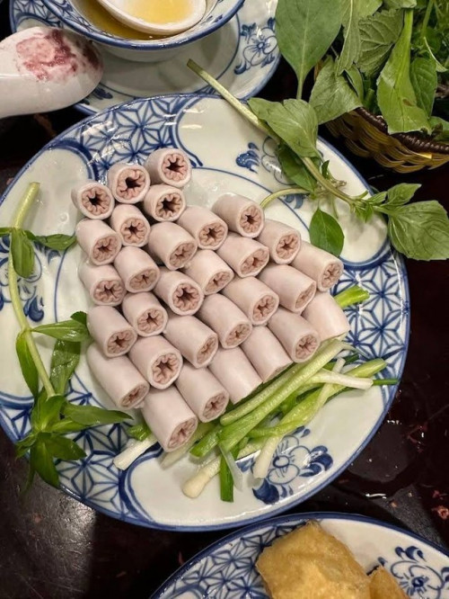 Quán lòng Bà Lưỡng