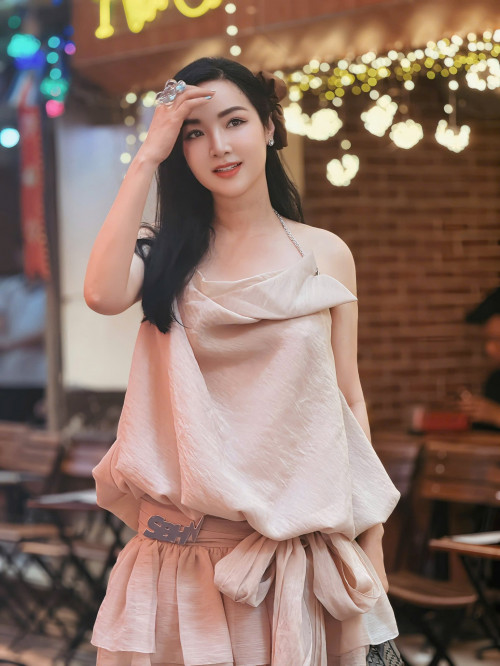 Giáng My ở tuổi 54