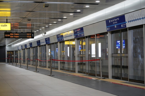 Metro số 1 cấm chụp ảnh