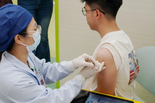 Vắc xin HPV cho nam cần phải tiêm bao nhiêu mũi?- Ảnh 1.