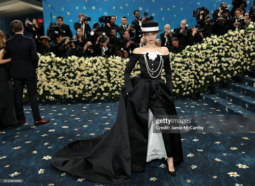 Jennie tại Met Gala
