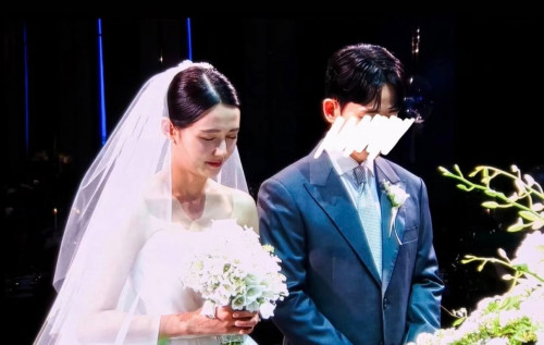 Chồng Nam Bo Ra